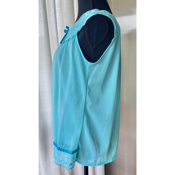 Vintage 1970s sleepwear top, turquoise negligee, sleeveless babydoll - Picture 3 of 10